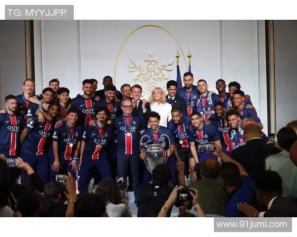 西甲赛场惊现冷门巴黎圣日耳曼逆转多特蒙德引发全场沸腾